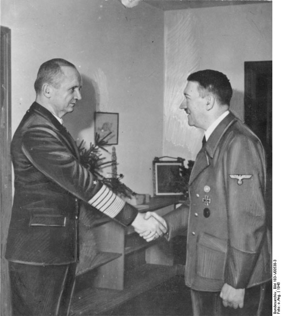 Hitler empfängt Großadmiral Dönitz im „Führerbunker” (1945)